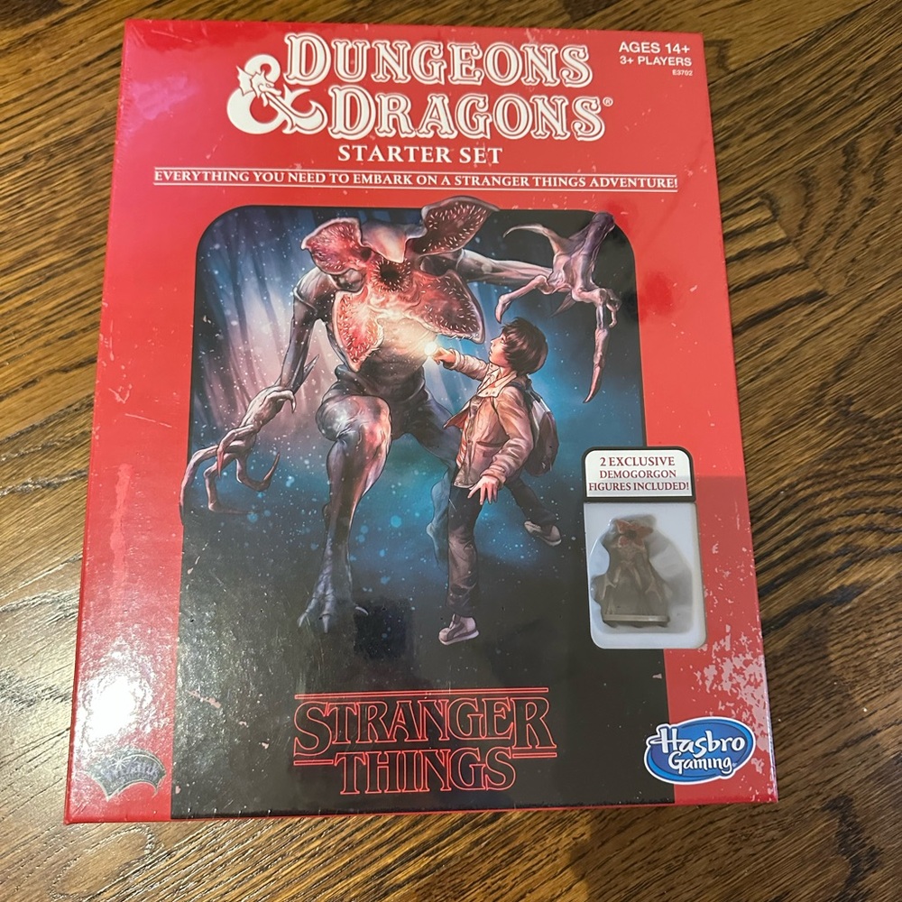 Hasbro Stranger Things Dungeons & Dragons Starter Set - Brand New (unopened)